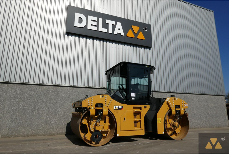 Caterpillar CB13 - Válec: obrázek 4 Caterpillar CB13 - Válec: obrázek 4