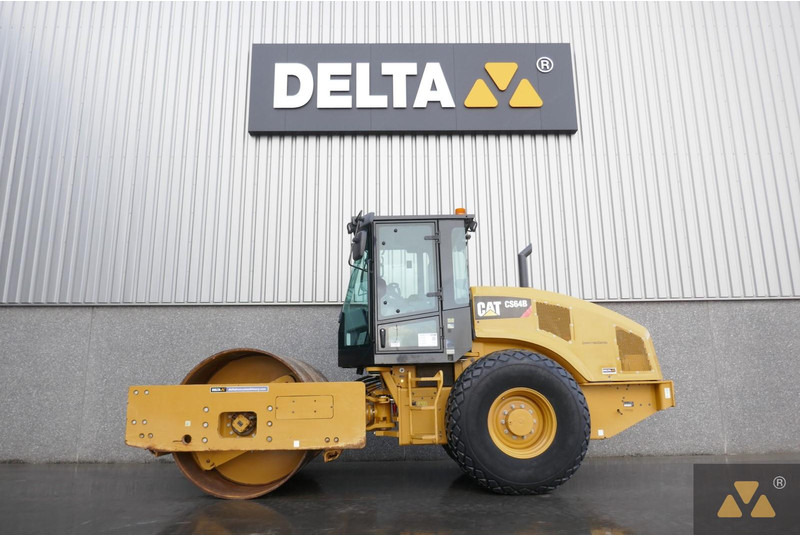 Caterpillar CS64B - Válec: obrázek 1 Caterpillar CS64B - Válec: obrázek 1