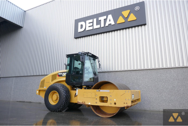 Caterpillar CS64B - Válec: obrázek 3 Caterpillar CS64B - Válec: obrázek 3