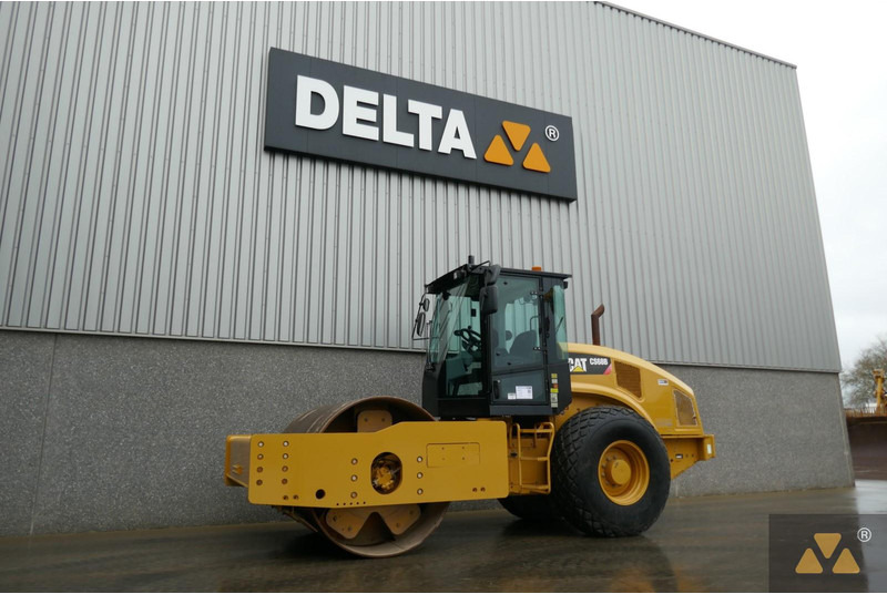 Caterpillar CS68B - Válec: obrázek 4 Caterpillar CS68B - Válec: obrázek 4