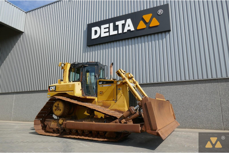 Caterpillar D6T LGP - Buldozer: obrázek 3 Caterpillar D6T LGP - Buldozer: obrázek 3