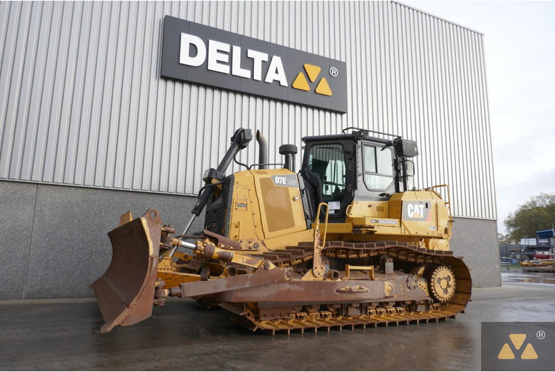 Caterpillar D7E LGP - Buldozer: obrázek 4 Caterpillar D7E LGP - Buldozer: obrázek 4