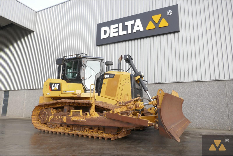Caterpillar D7E LGP - Buldozer: obrázek 3 Caterpillar D7E LGP - Buldozer: obrázek 3