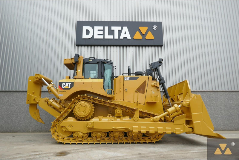 Caterpillar D8T - Buldozer: obrázek 2 Caterpillar D8T - Buldozer: obrázek 2