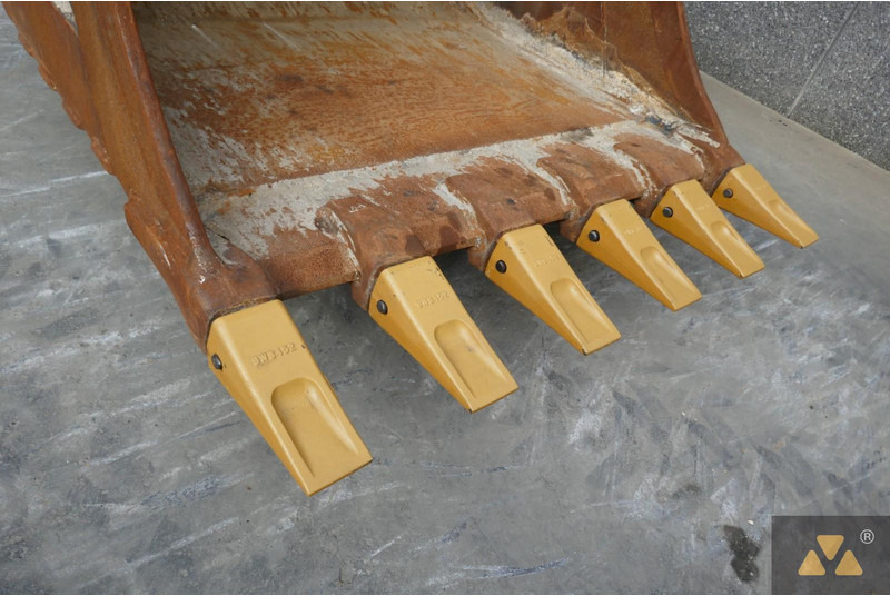 Hitachi ZX300LC-7 leasing Hitachi ZX300LC-7: obrázek 12 Hitachi ZX300LC-7 leasing Hitachi ZX300LC-7: obrázek 12