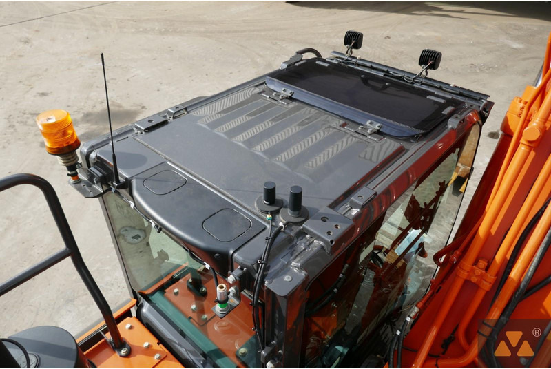 Hitachi ZX300LC-7 leasing Hitachi ZX300LC-7: obrázek 11 Hitachi ZX300LC-7 leasing Hitachi ZX300LC-7: obrázek 11