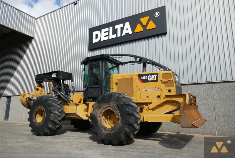 Caterpillar 525D - Lesní technika: obrázek 3 Caterpillar 525D - Lesní technika: obrázek 3