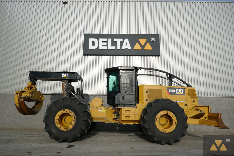 Caterpillar 555D - Lesní technika: obrázek 2 Caterpillar 555D - Lesní technika: obrázek 2