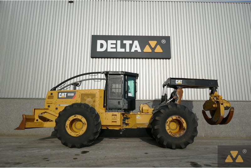 Caterpillar 555D - Lesní technika: obrázek 1 Caterpillar 555D - Lesní technika: obrázek 1