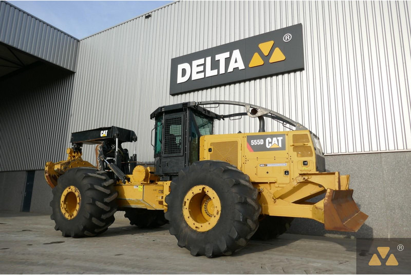 Caterpillar 555D - Lesní technika: obrázek 3 Caterpillar 555D - Lesní technika: obrázek 3