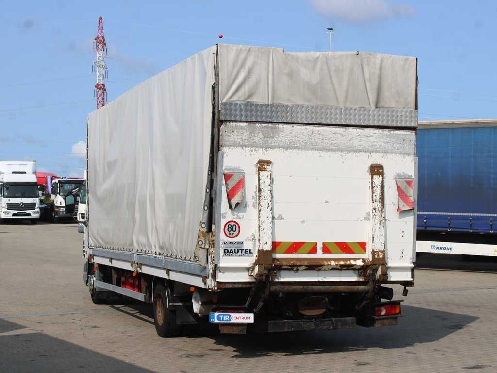 DAF FA LF 45.220, EURO 3, SIDEWALLS, TAIL LIFT - Plachtový nákladní auto: obrázek 4 DAF FA LF 45.220, EURO 3, SIDEWALLS, TAIL LIFT - Plachtový nákladní auto: obrázek 4
