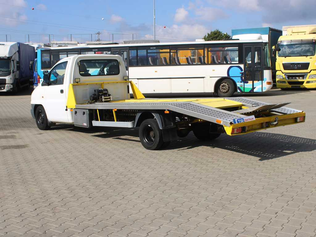 Hyundai H1 TRUCK, EURO 3, DRIVEWAYS, WINCH, TIRES 90% - Odtahovka: obrázek 5 Hyundai H1 TRUCK, EURO 3, DRIVEWAYS, WINCH, TIRES 90% - Odtahovka: obrázek 5