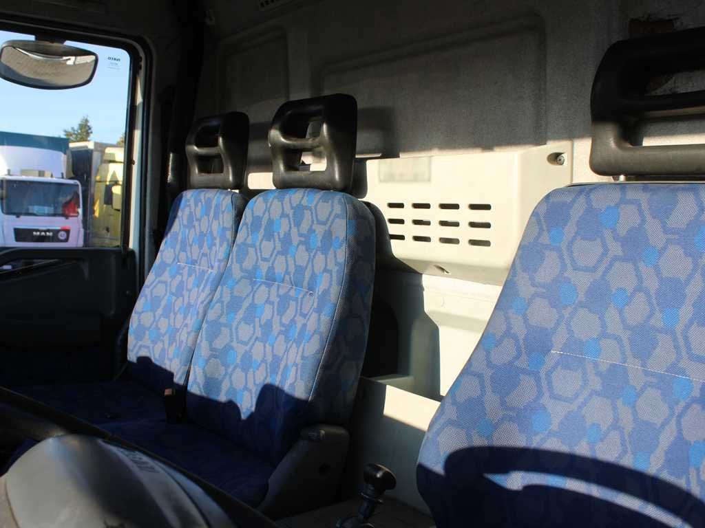 Plachtový nákladní auto Iveco EUROCARGO 120E25, EURO 5, SIDE BOARD, HYDRAULIC FRONT: obrázek 10