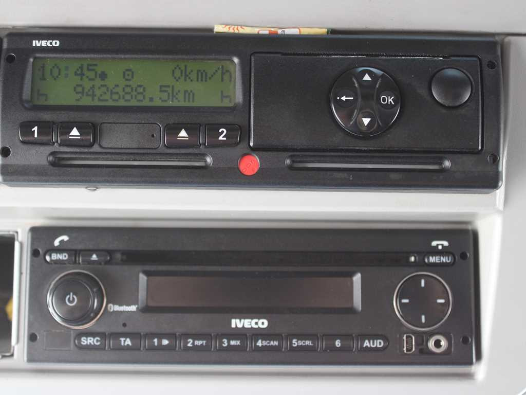 Chladírenský nákladní automobil Iveco EUROCARGO 150E28, THERMO-KING TS-500, HYDRAULIC FRONT: obrázek 15