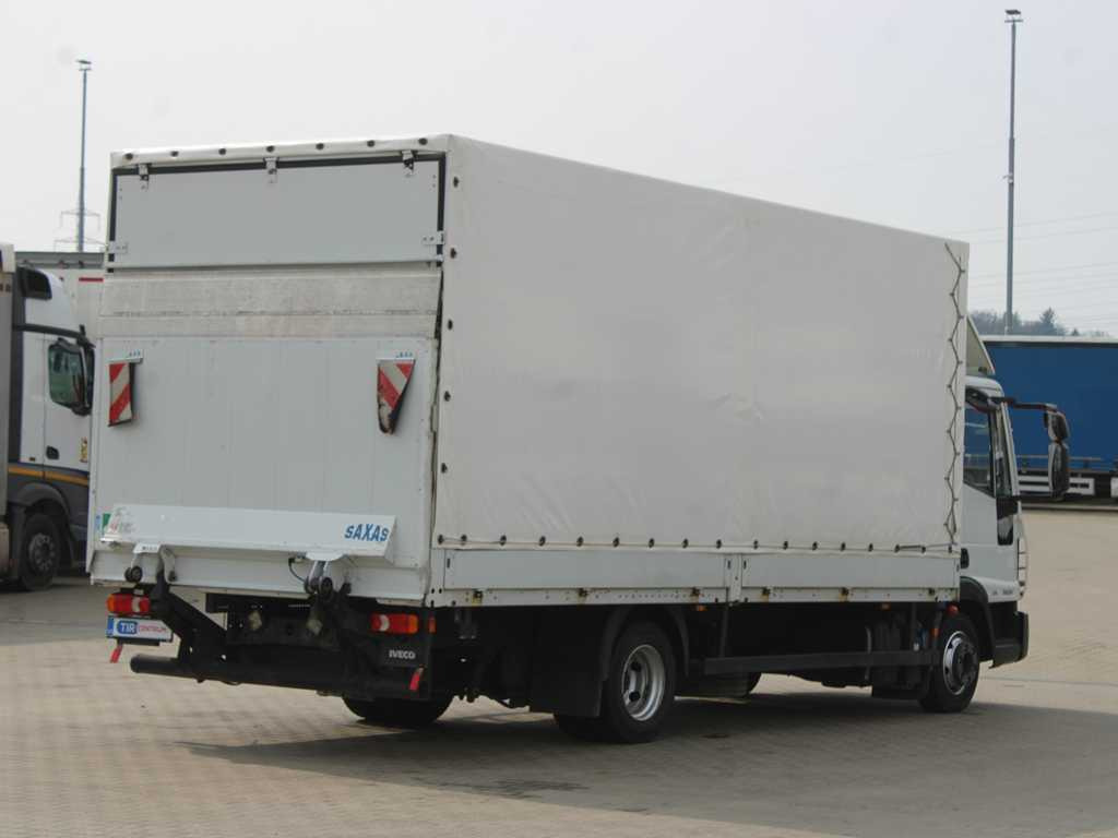 Iveco EUROCARGO 75E21, EURO 6, SIDE BOARD, HYDRAULIC FRONT, TIRES 80% - Plachtový nákladní auto: obrázek 4 Iveco EUROCARGO 75E21, EURO 6, SIDE BOARD, HYDRAULIC FRONT, TIRES 80% - Plachtový nákladní auto: obrázek 4