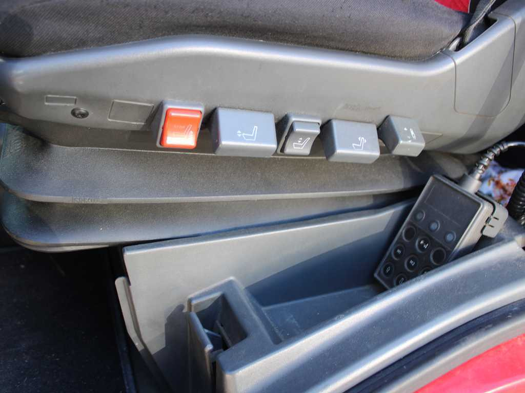 Skříňový nákladní auto Iveco EUROCARGO ML 120E25, EURO 5, HYDRAULIC FRONT, INDEPENDENT AIR CONDITIONING: obrázek 8