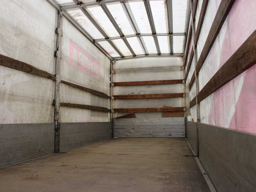 Plachtový nákladní auto Iveco EUROCARGO ML 75 E 15, EURO 3, SLEEPING BODY: obrázek 6