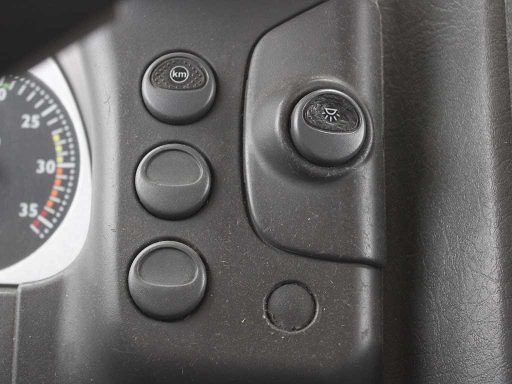 Plachtový nákladní auto Iveco EUROCARGO ML 75 E 15, EURO 3, SLEEPING BODY: obrázek 12
