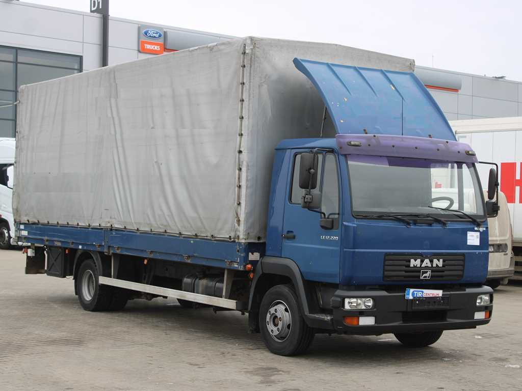 MAN LE 12.220, EURO 3, HYDRAULIC FRONT, TIRES 80% - Plachtový nákladní auto: obrázek 3 MAN LE 12.220, EURO 3, HYDRAULIC FRONT, TIRES 80% - Plachtový nákladní auto: obrázek 3