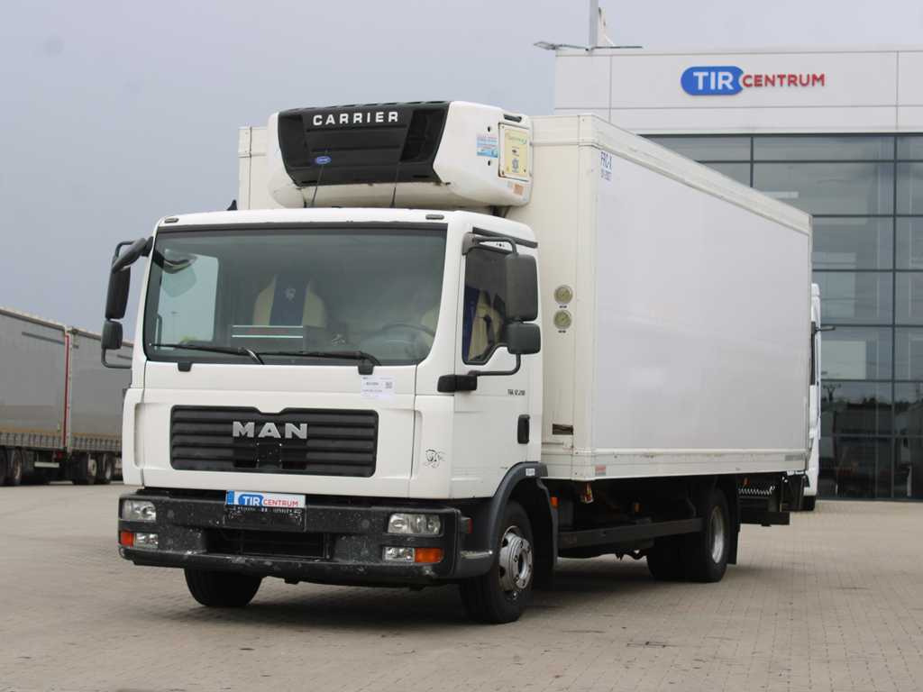 MAN TGL 12.210, EURO 4, HYDRAULIC FRONT, CARRIER SUPRA 850 Mt, 2X EVAPORATOR - Chladírenský nákladní automobil: obrázek 1 MAN TGL 12.210, EURO 4, HYDRAULIC FRONT, CARRIER SUPRA 850 Mt, 2X EVAPORATOR - Chladírenský nákladní automobil: obrázek 1