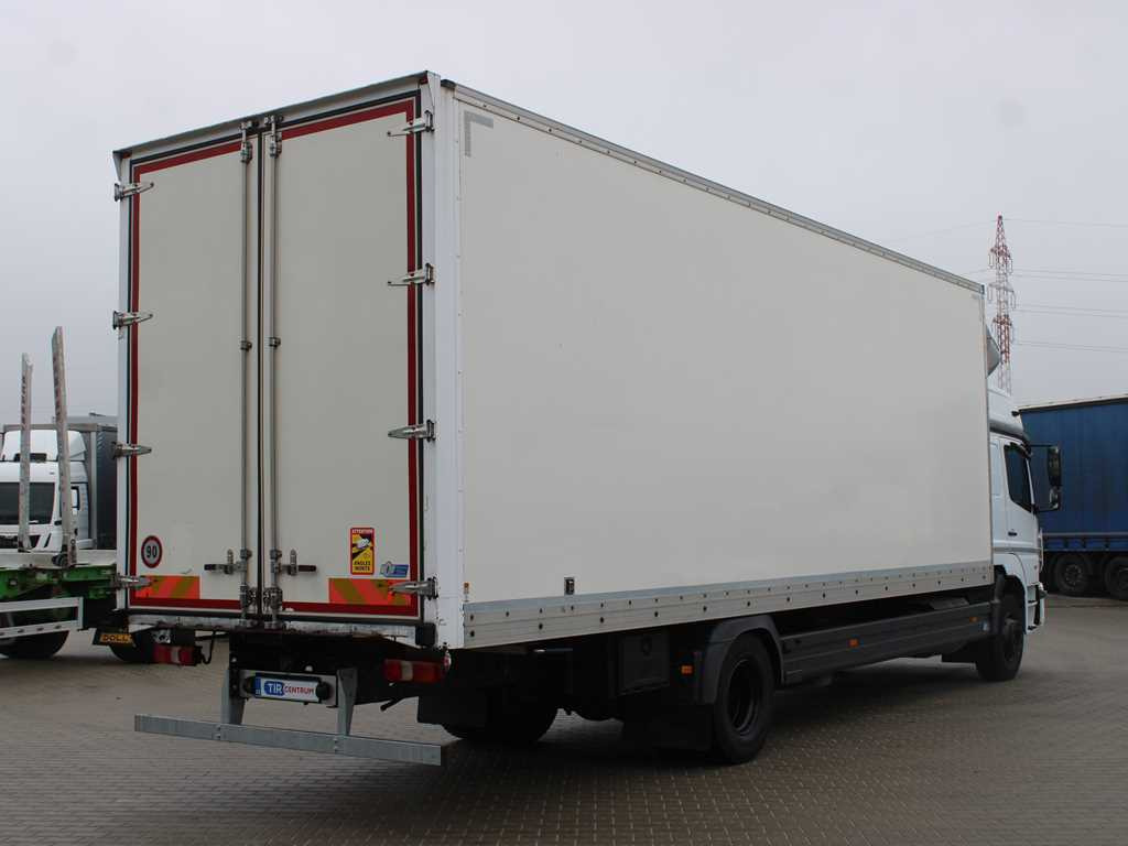 Mercedes-Benz ATEGO 1527, EURO 6, CAMERA, TIRES 80% - Skříňový nákladní auto: obrázek 4 Mercedes-Benz ATEGO 1527, EURO 6, CAMERA, TIRES 80% - Skříňový nákladní auto: obrázek 4