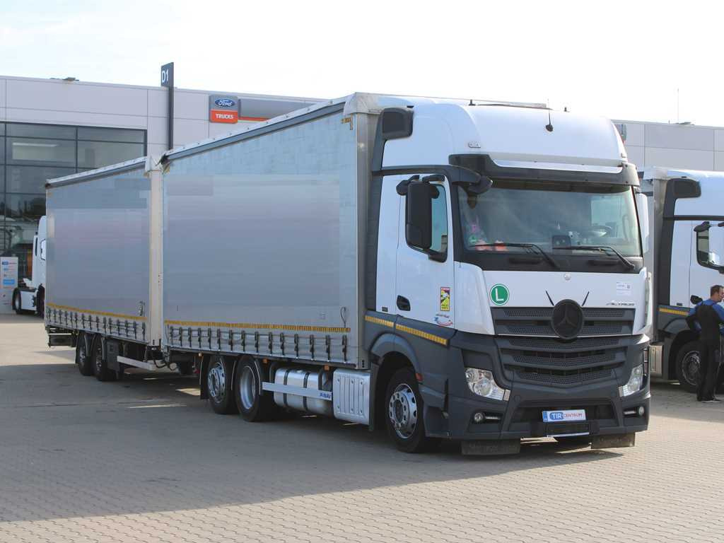 Mercedes-Benz Actros 2542, 6X2, LIFTING AXLE + PANAV TVK18M - Plachtový nákladní auto: obrázek 3 Mercedes-Benz Actros 2542, 6X2, LIFTING AXLE + PANAV TVK18M - Plachtový nákladní auto: obrázek 3