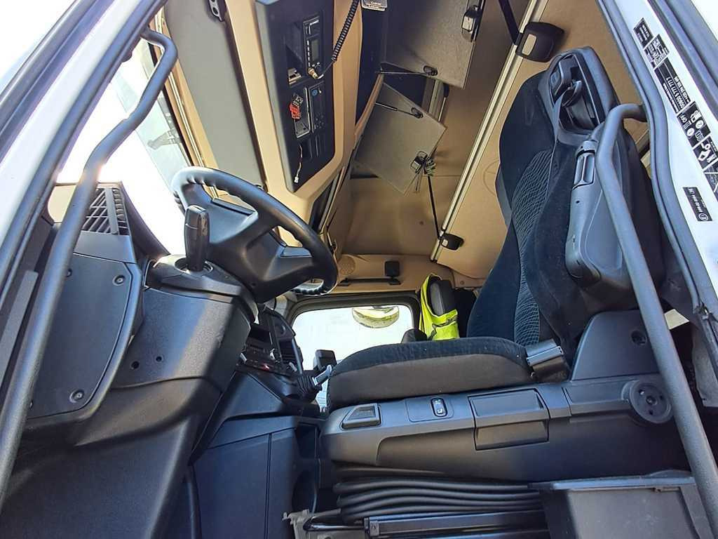 Mercedes-Benz Actros 2542, 6X2 + PANAV TVK18M - Plachtový nákladní auto: obrázek 5 Mercedes-Benz Actros 2542, 6X2 + PANAV TVK18M - Plachtový nákladní auto: obrázek 5