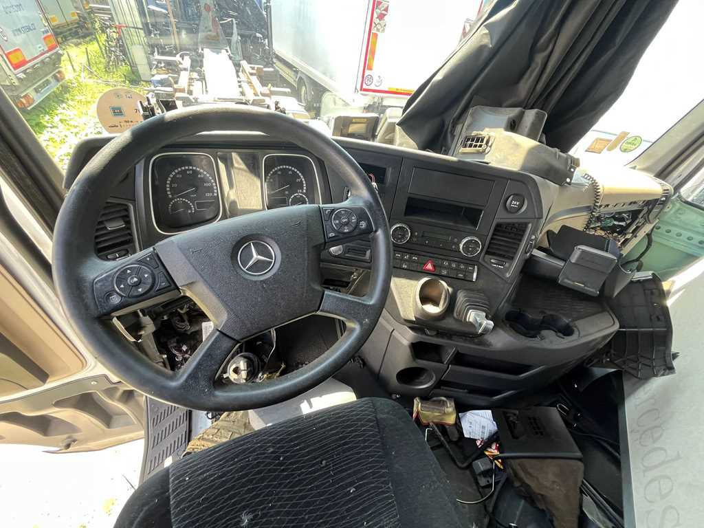 Mercedes-Benz Actros 2542, 6X2 + PANAV TVK18M - Plachtový nákladní auto: obrázek 3 Mercedes-Benz Actros 2542, 6X2 + PANAV TVK18M - Plachtový nákladní auto: obrázek 3