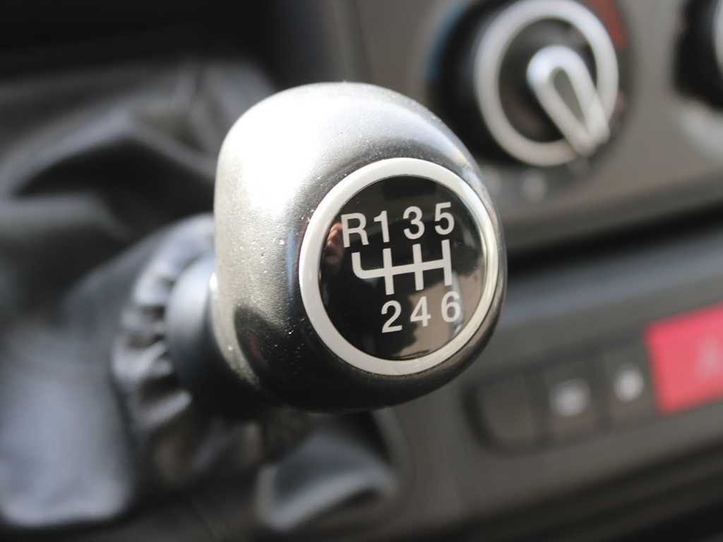 Plachtová dodávka Peugeot Boxer, EURO 6, SIDE PANEL, TIRES 80%: obrázek 11 Plachtová dodávka Peugeot Boxer, EURO 6, SIDE PANEL, TIRES 80%: obrázek 11