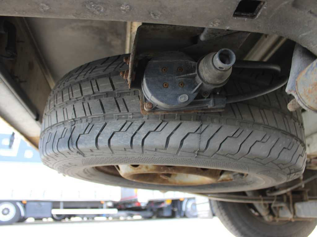 Plachtová dodávka Peugeot Boxer, EURO 6, SIDE PANEL, TIRES 80%: obrázek 17 Plachtová dodávka Peugeot Boxer, EURO 6, SIDE PANEL, TIRES 80%: obrázek 17