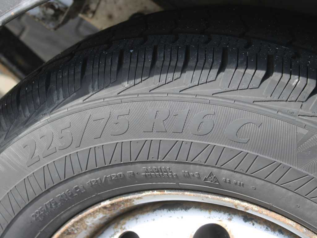 Plachtová dodávka Peugeot Boxer, EURO 6, SIDE PANEL, TIRES 80%: obrázek 15 Plachtová dodávka Peugeot Boxer, EURO 6, SIDE PANEL, TIRES 80%: obrázek 15