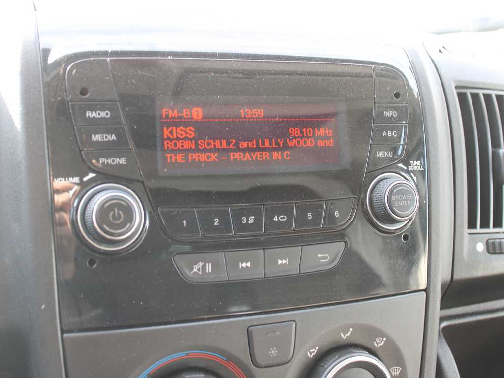 Plachtová dodávka Peugeot Boxer, EURO 6, SIDE PANEL, TIRES 80%: obrázek 13 Plachtová dodávka Peugeot Boxer, EURO 6, SIDE PANEL, TIRES 80%: obrázek 13