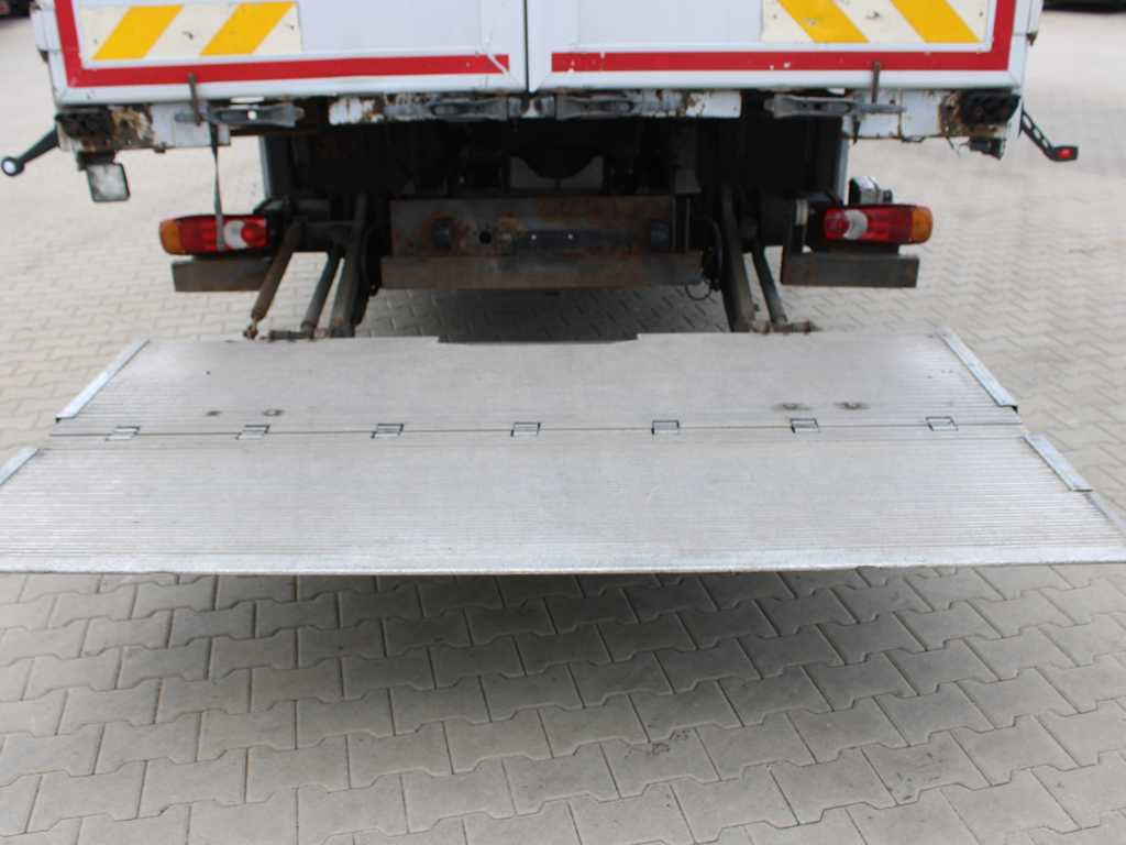 Plachtový nákladní auto Renault MIDLUM 220.12, EURO 5, SLEEPING BODY, HYDRAULIC FRONT: obrázek 7