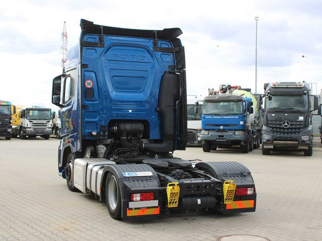 Ford F-MAX LL12tx, EURO 6, LOWDECK, NAVIGATION, INDEPENDENT AIR CONDITIONING - Tahač: obrázek 5 Ford F-MAX LL12tx, EURO 6, LOWDECK, NAVIGATION, INDEPENDENT AIR CONDITIONING - Tahač: obrázek 5