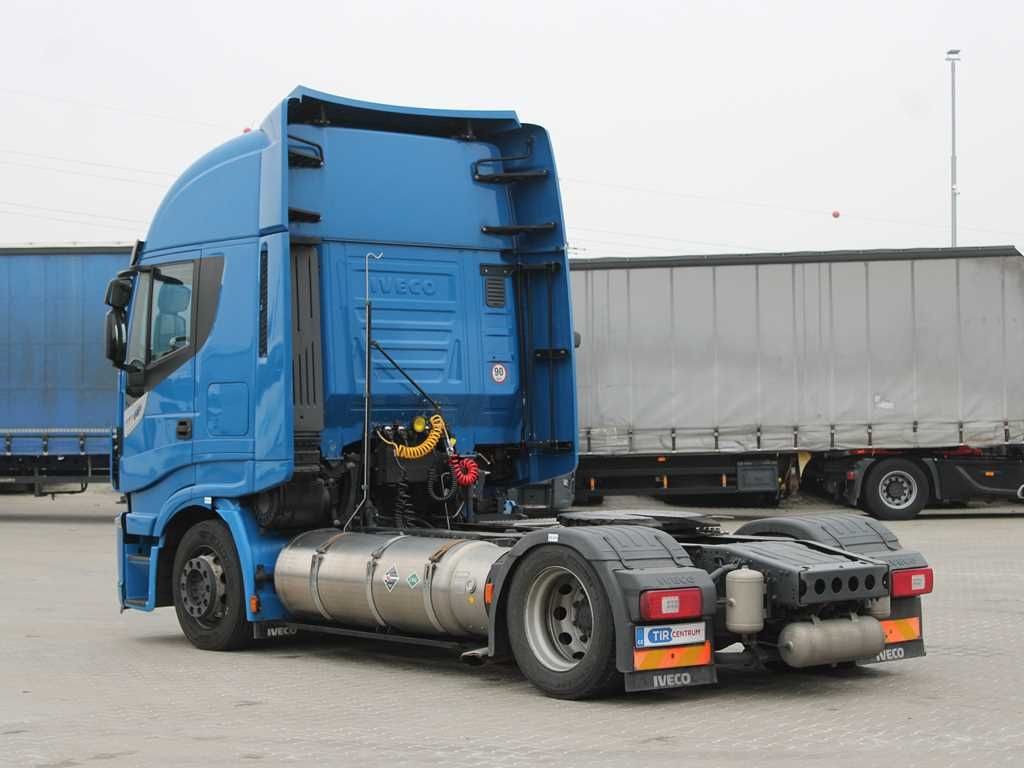 Iveco STRALIS 460, EURO 6, LNG, LOWDECK, RETARDER - Tahač: obrázek 4 Iveco STRALIS 460, EURO 6, LNG, LOWDECK, RETARDER - Tahač: obrázek 4
