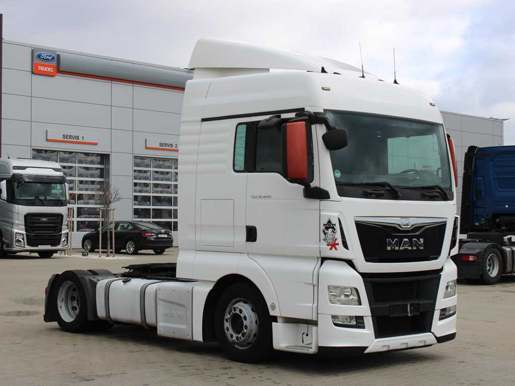 MAN TGX 18.440, LOW DECK, EURO 6 - Tahač: obrázek 3 MAN TGX 18.440, LOW DECK, EURO 6 - Tahač: obrázek 3