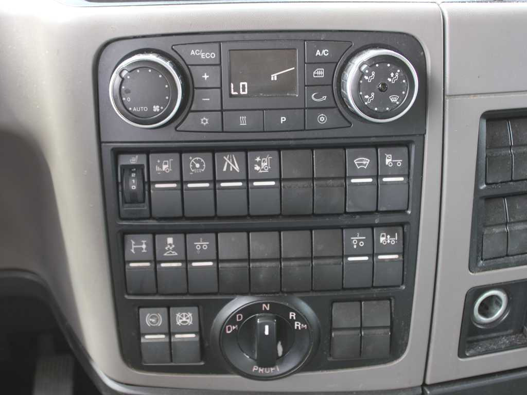 Tahač MAN TGX 18.500, EURO 6, LOW DECK, RETARDER: obrázek 14 Tahač MAN TGX 18.500, EURO 6, LOW DECK, RETARDER: obrázek 14