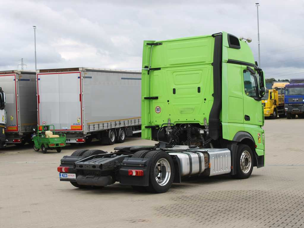 Mercedes-Benz Actros 1848, EURO 6, LOWDECK, PNEU 80% - Tahač: obrázek 4 Mercedes-Benz Actros 1848, EURO 6, LOWDECK, PNEU 80% - Tahač: obrázek 4