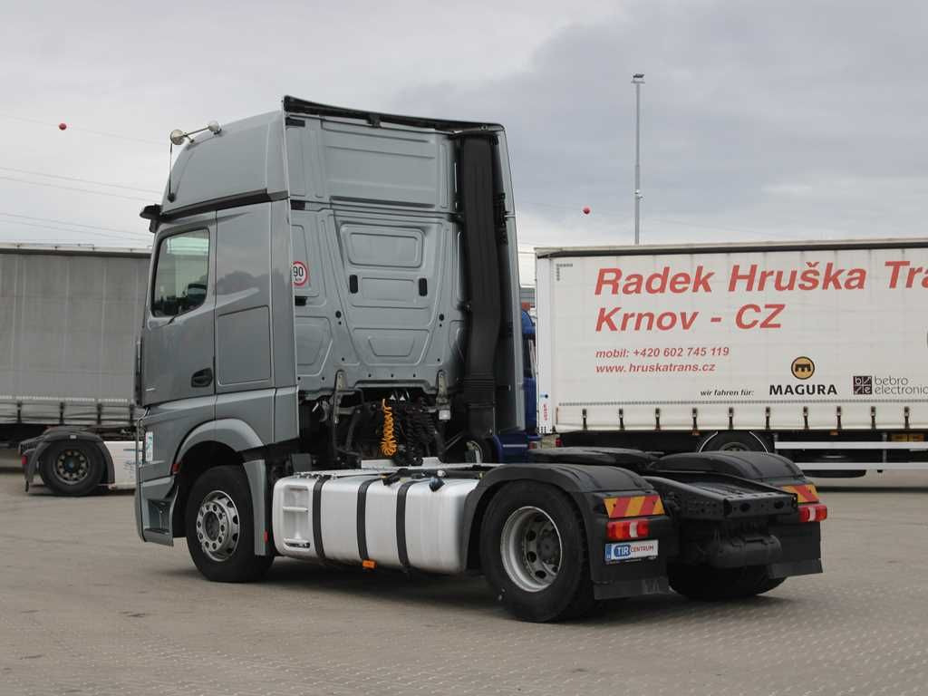 Mercedes-Benz Actros 1851, EURO 6, NAVIGATION - Tahač: obrázek 4 Mercedes-Benz Actros 1851, EURO 6, NAVIGATION - Tahač: obrázek 4