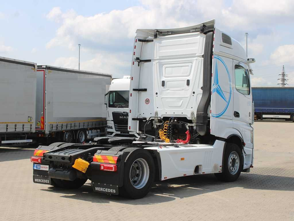 Mercedes-Benz Actros 1851, SECONDARY AIR CONDITIONING,RETARDER - Tahač: obrázek 3 Mercedes-Benz Actros 1851, SECONDARY AIR CONDITIONING,RETARDER - Tahač: obrázek 3