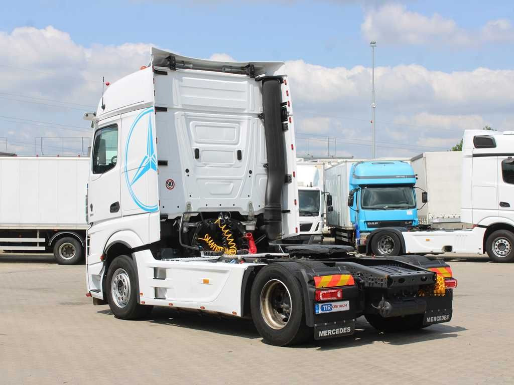 Mercedes-Benz Actros 1851, SECONDARY AIR CONDITIONING,RETARDER - Tahač: obrázek 4 Mercedes-Benz Actros 1851, SECONDARY AIR CONDITIONING,RETARDER - Tahač: obrázek 4