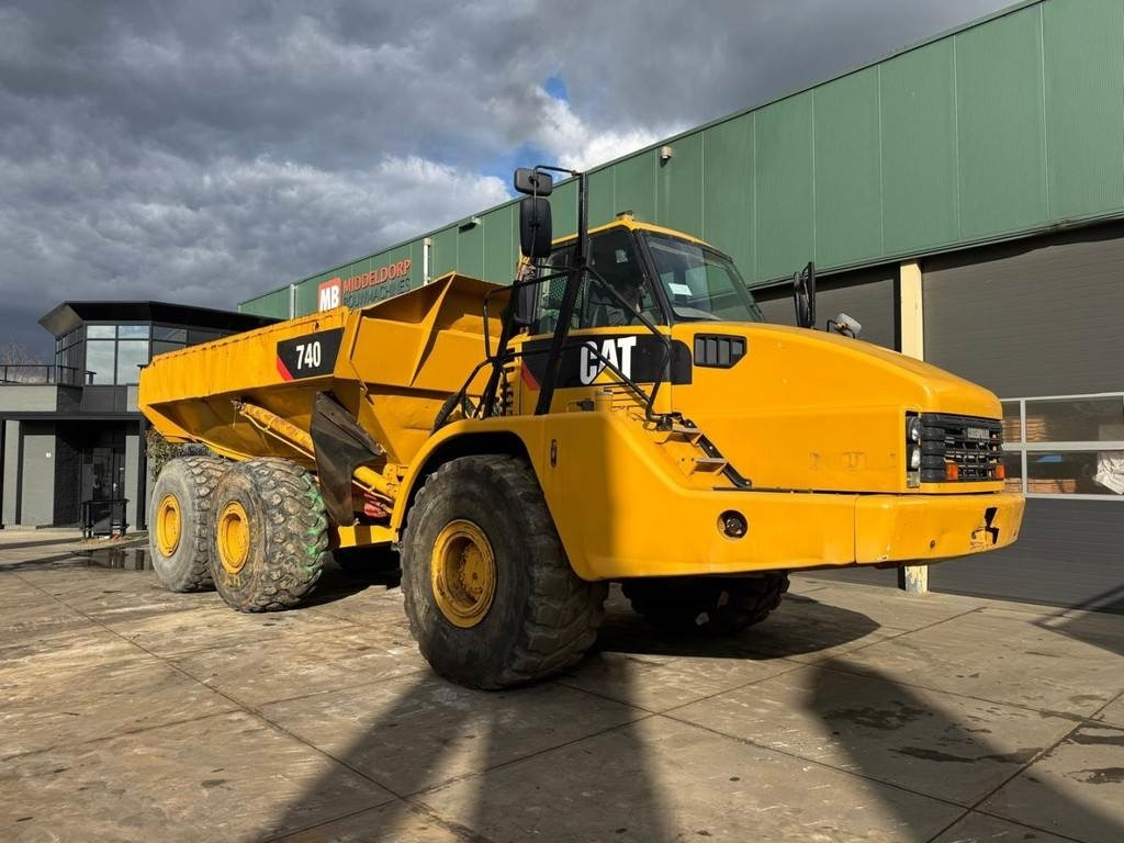 CAT 740 - Kloubový sklápěč: obrázek 4 CAT 740 - Kloubový sklápěč: obrázek 4