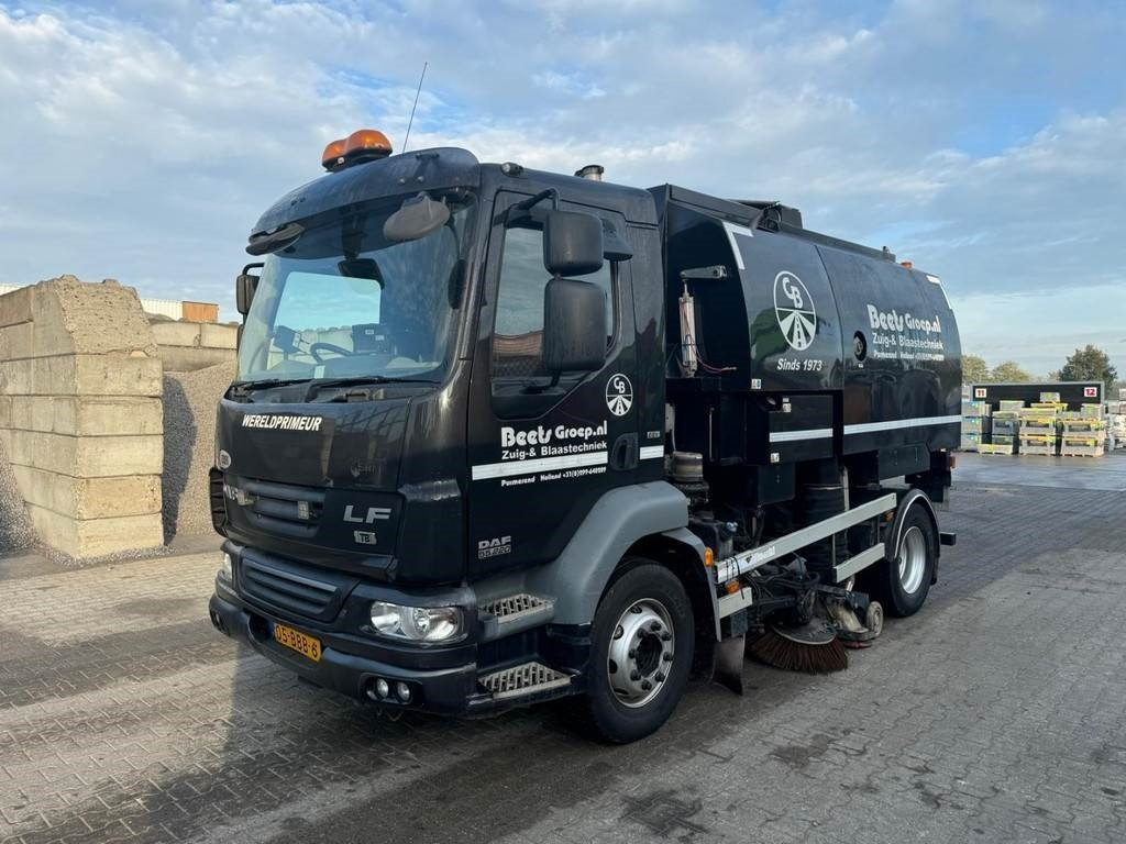 DAF FA LF55 - Zametací vůz: obrázek 2 DAF FA LF55 - Zametací vůz: obrázek 2
