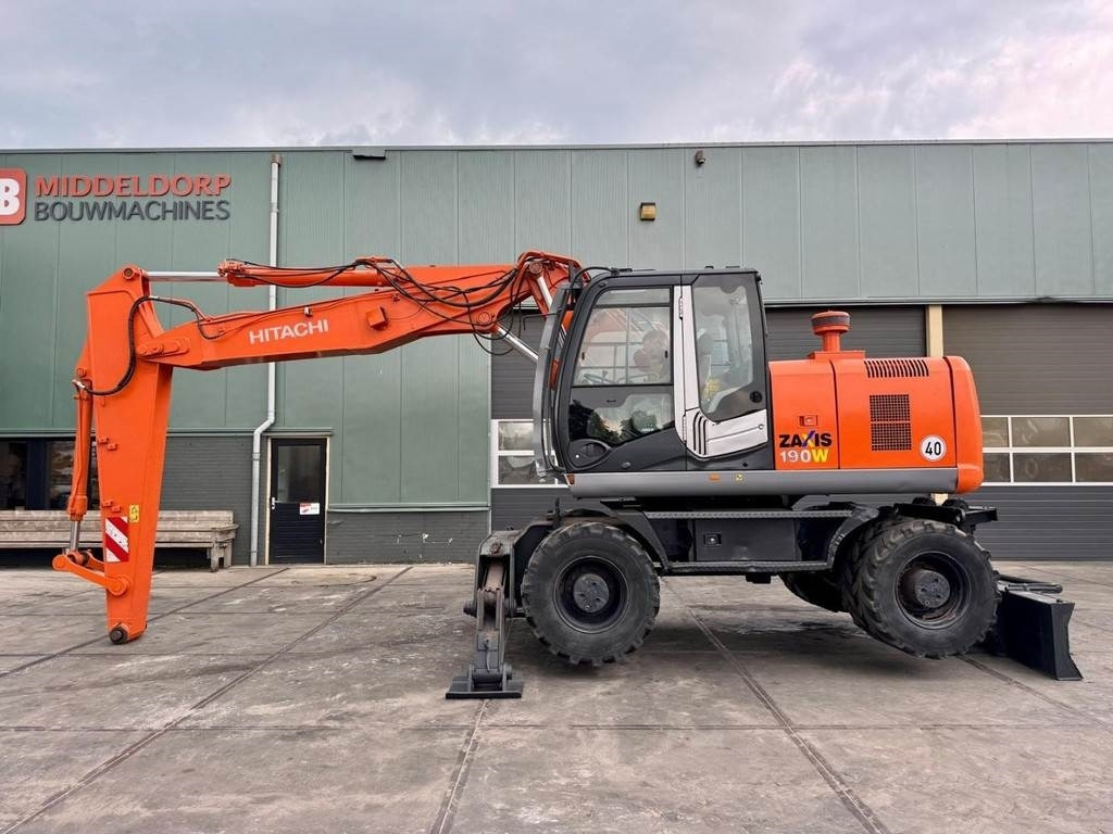 Hitachi ZX190W3 - Kolesové rýpadlo: obrázek 1 Hitachi ZX190W3 - Kolesové rýpadlo: obrázek 1