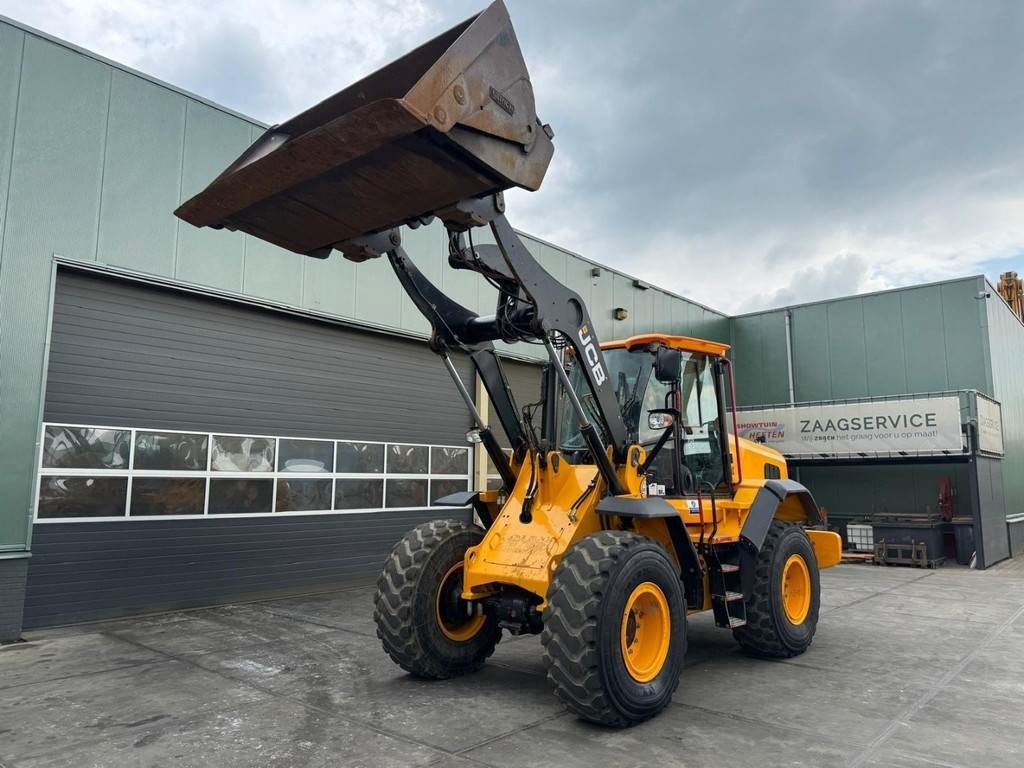 Kolový nakladač JCB 427 ZX: obrázek 10