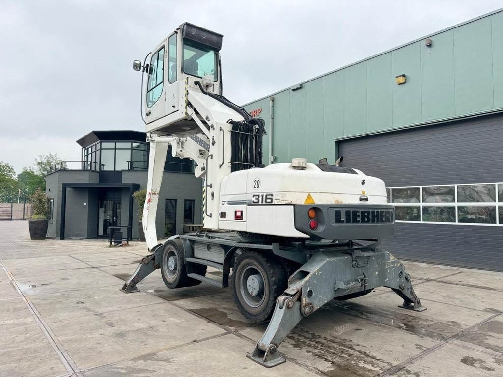Liebherr A 316 - Překládkové rypadlo: obrázek 3 Liebherr A 316 - Překládkové rypadlo: obrázek 3