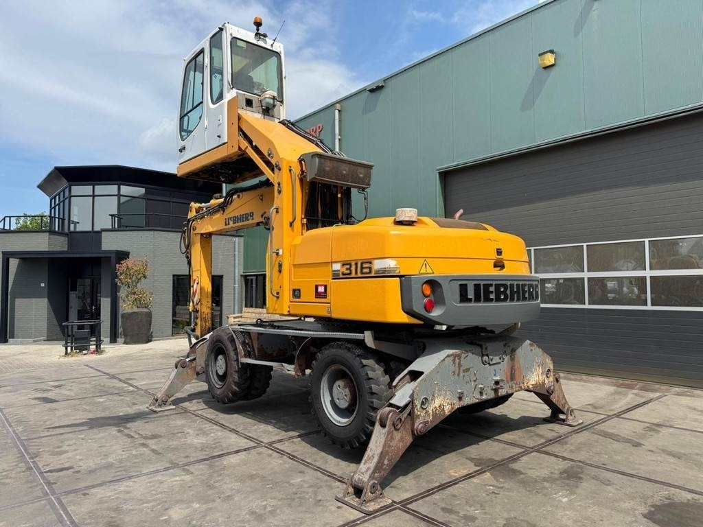 Liebherr A 316 - Překládkové rypadlo: obrázek 3 Liebherr A 316 - Překládkové rypadlo: obrázek 3