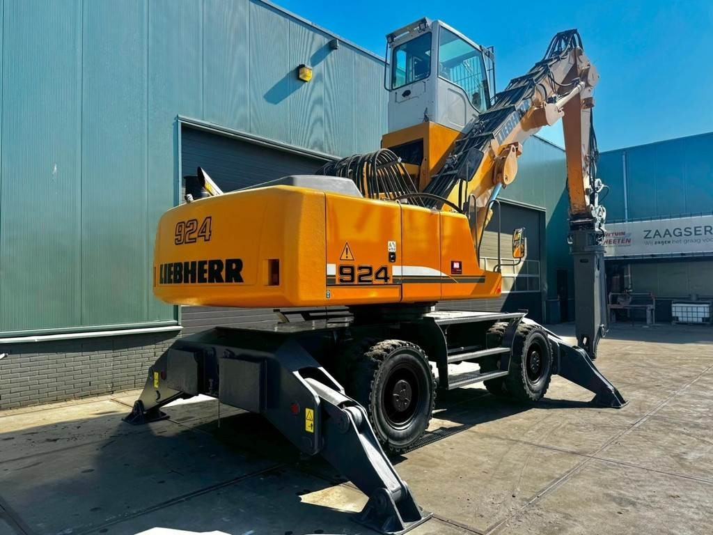 Liebherr A 924 C - Překládkové rypadlo: obrázek 4 Liebherr A 924 C - Překládkové rypadlo: obrázek 4