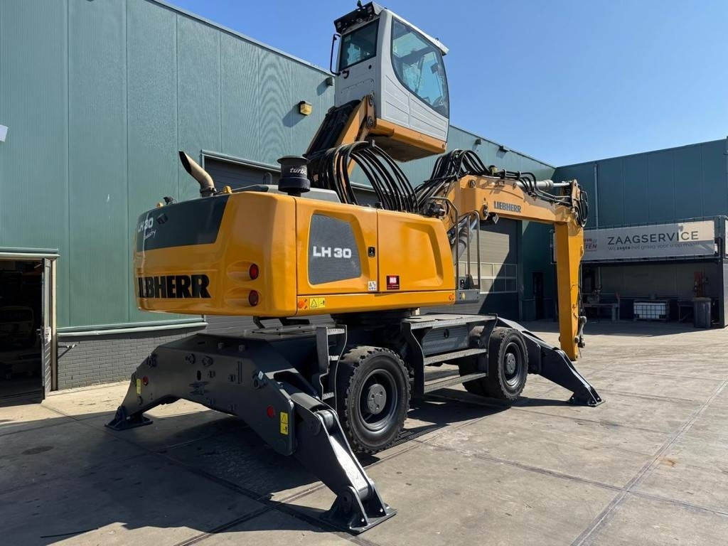 Liebherr LH 30 M - Překládkové rypadlo: obrázek 5 Liebherr LH 30 M - Překládkové rypadlo: obrázek 5