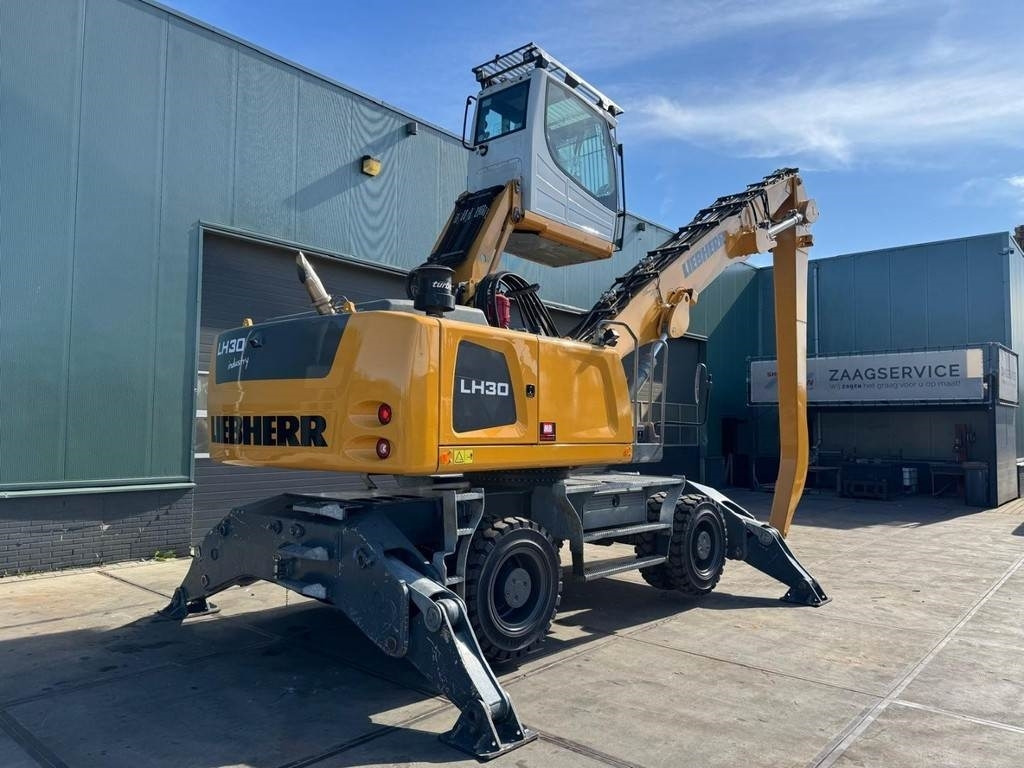 Liebherr LH 30 M - Překládkové rypadlo: obrázek 4 Liebherr LH 30 M - Překládkové rypadlo: obrázek 4